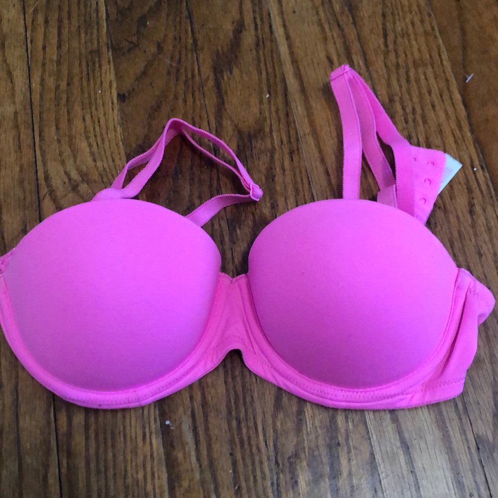 Victoria’s Secret Pink strapless bra